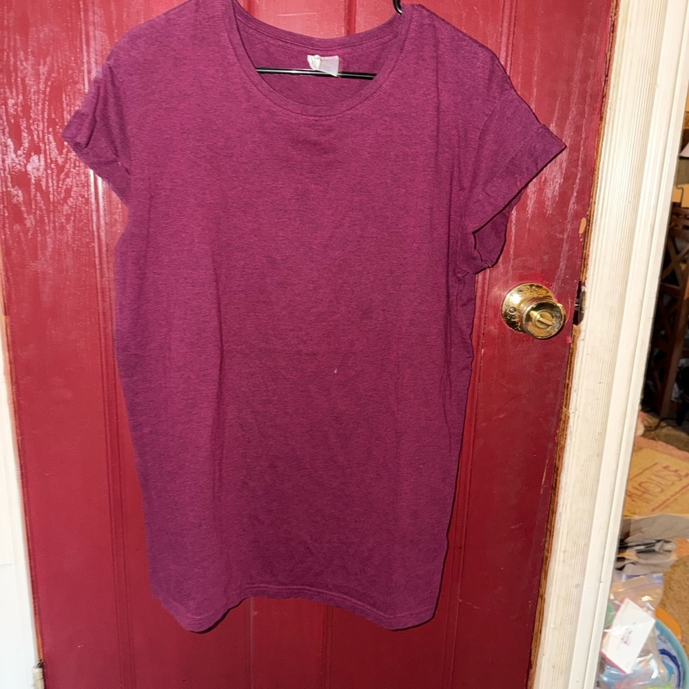 Women’s Basic Crewneck Tee - Plum